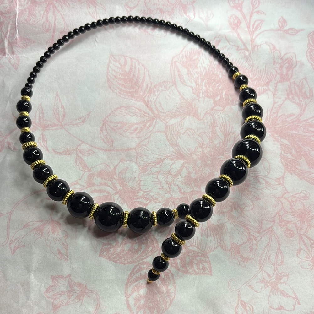 Elegant Black and Gold Beaded Necklace